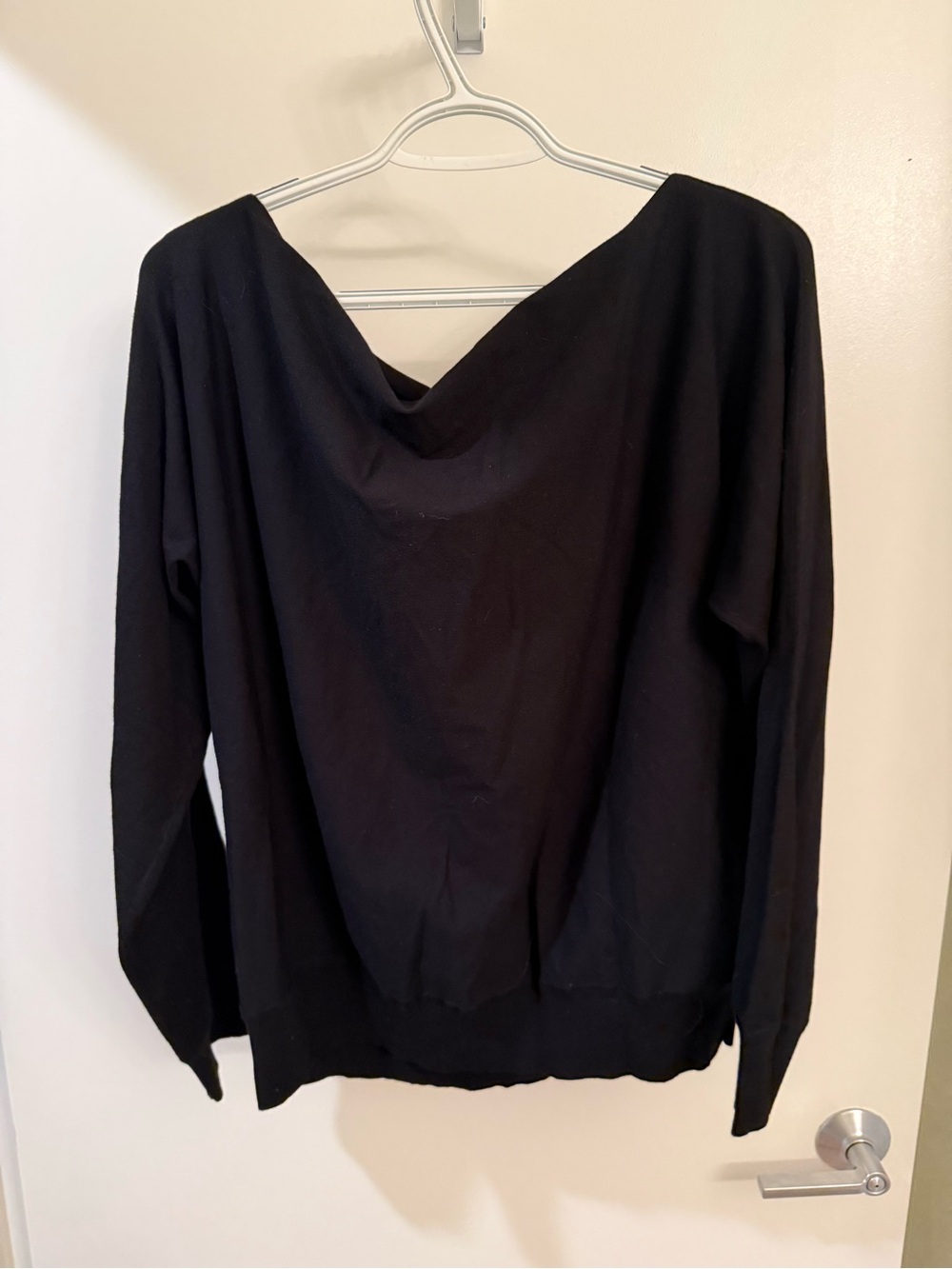 Aritzia Babaton Inspiration Sweater - Black - Picture 5 of 9